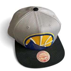 NWT Mitchell & Ness Golden State Warriors SnapBack Logo Hat
